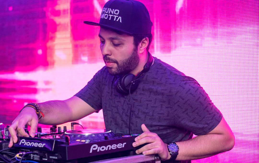 img destaque post vibezcast dj bruno motta img destaque post vibezcast dj bruno motta