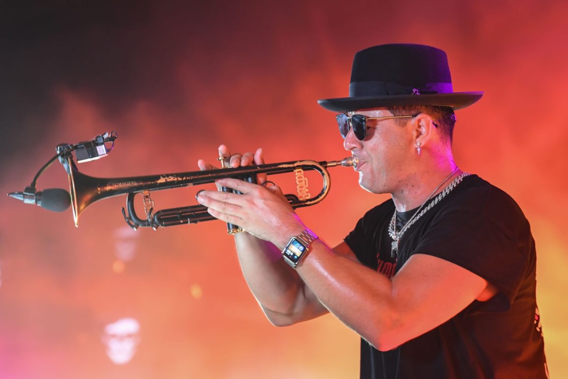 Saindo da curva conheça o som do Timmy Trumpet