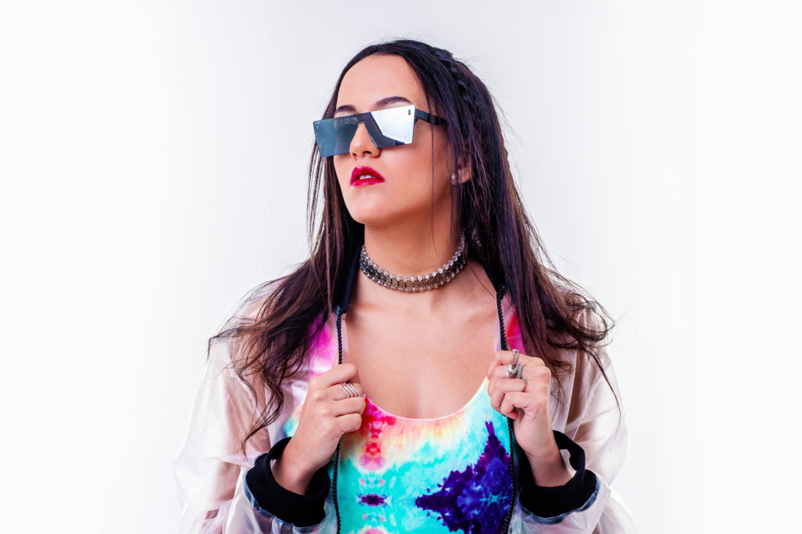 vibezindica entrevista dj nyella eletrovibez vibezindica entrevista dj nyella eletrovibez