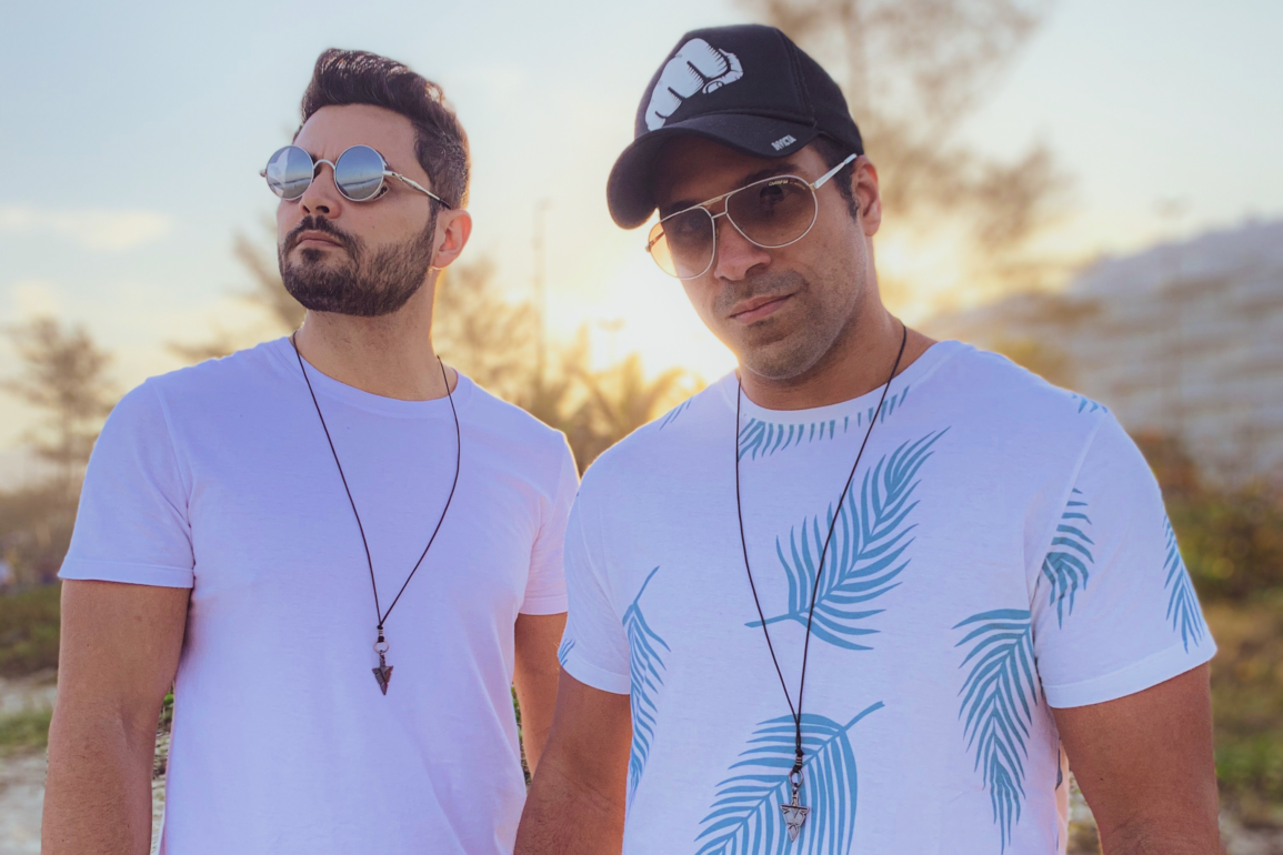 PREMIERE Duo ALAS estreia na Spinnin Records com Stay With Me PREMIERE Duo ALAS estreia na Spinnin Records com Stay With Me