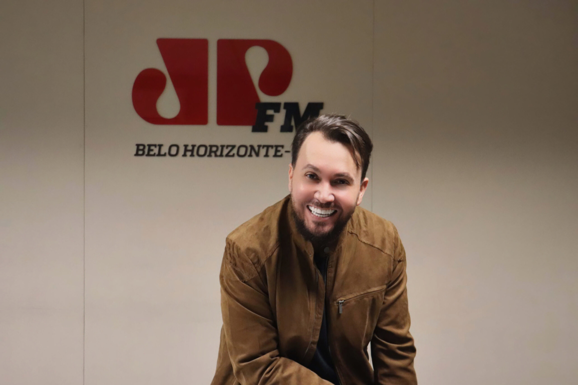 RICCA celebra 20 anos de Jovem Pan scaled RICCA celebra 20 anos de Jovem Pan scaled