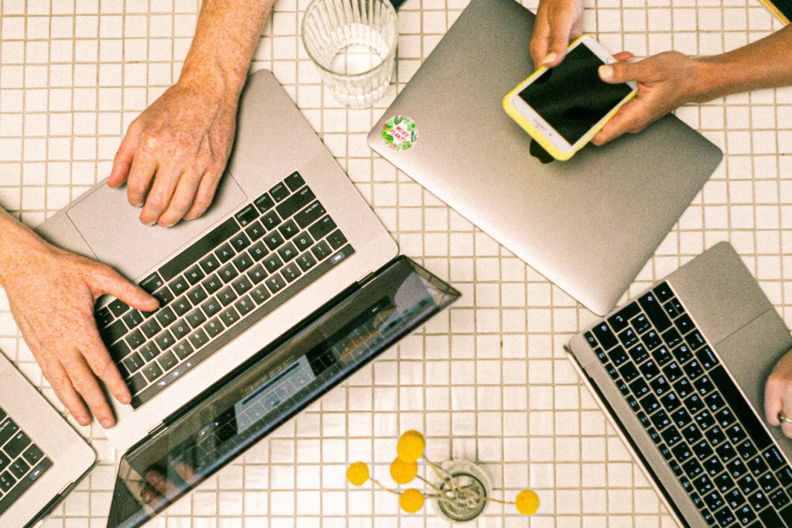 pexels canva studio 3194519 scaled