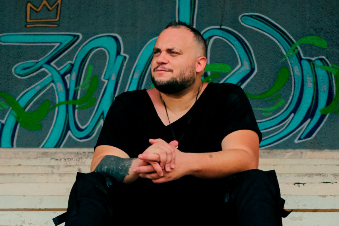 Ouça a nova roupagem de Music Is The Answer de Jon Warg