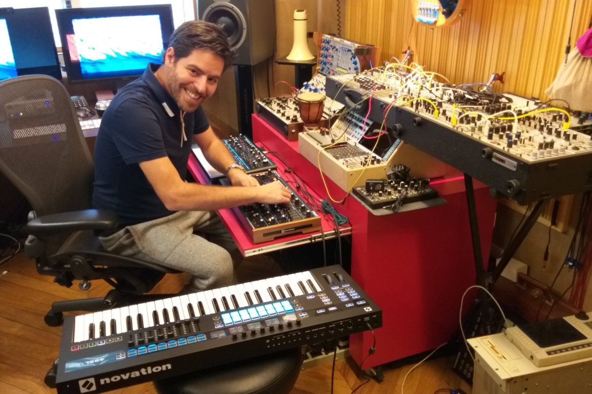 WikiVibez Gui Boratto produtor musical pioneiro em solo brasileiro WikiVibez Gui Boratto produtor musical pioneiro em solo brasileiro