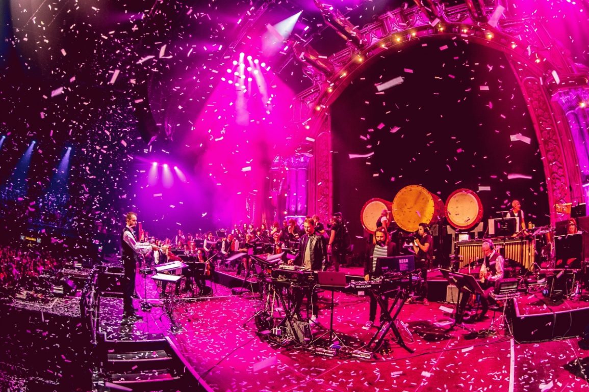 9 apresentações que misturam orquestras e música eletrônica