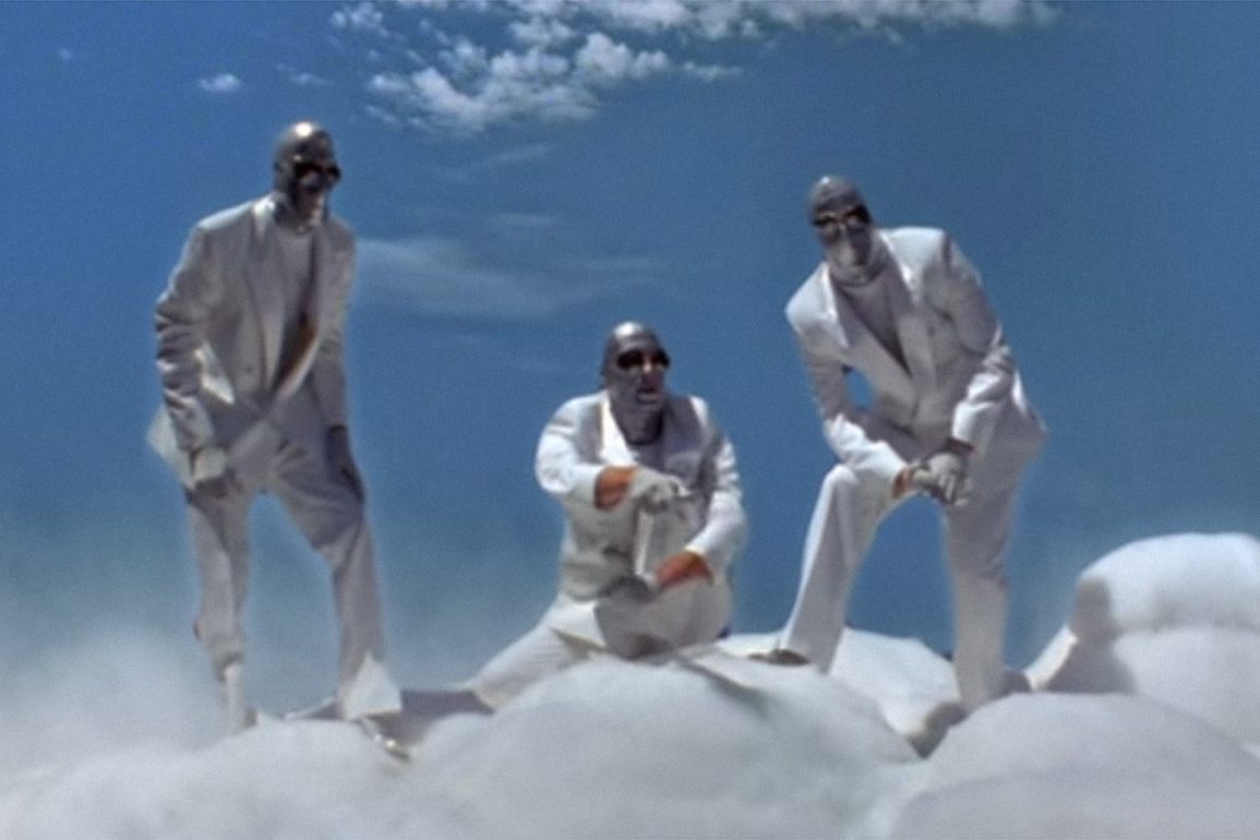 A história por trás de Stardust - Music Sounds Better With You