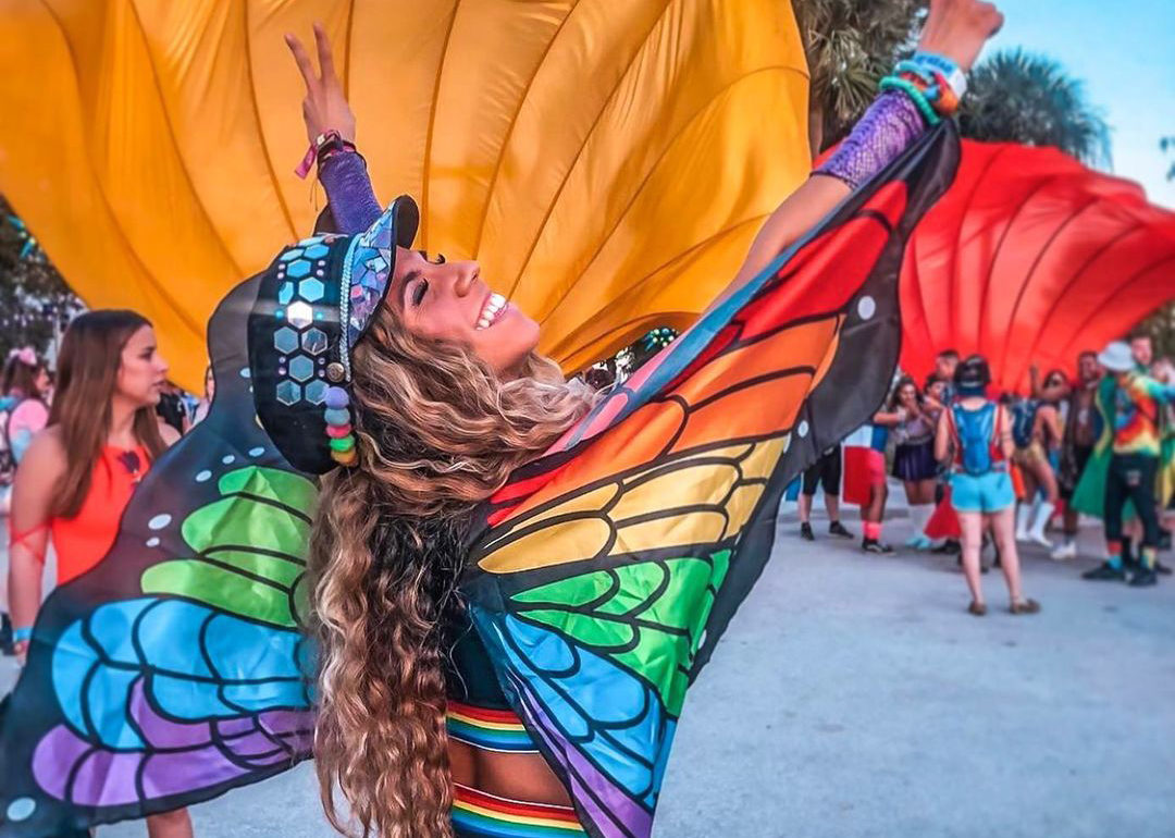 As melhores lojas para comprar looks para festas de música eletrônica