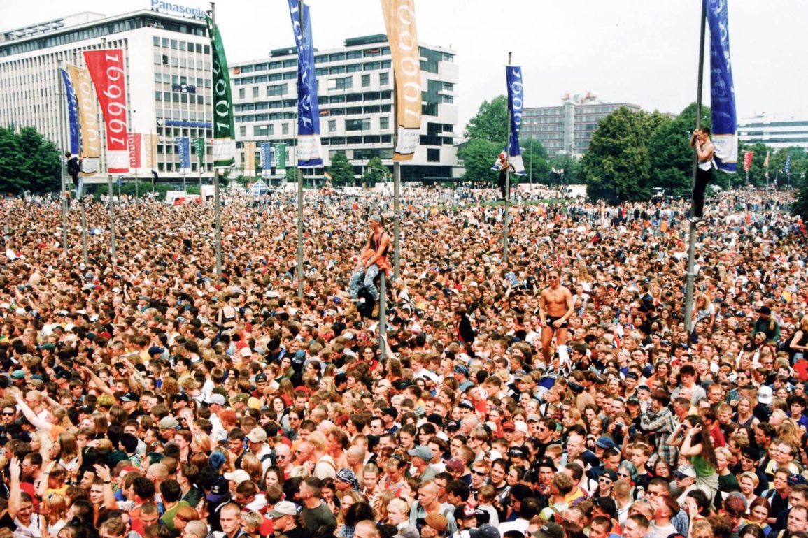 Documentários, séries e filmes sobre vertentes da música eletrônica para você ficar por dentro das vibez