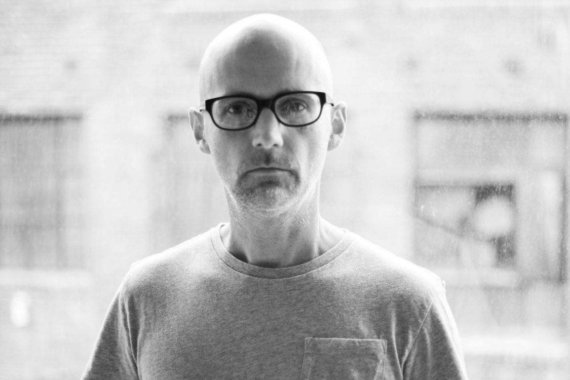 quem é o dj moby documentario livro
