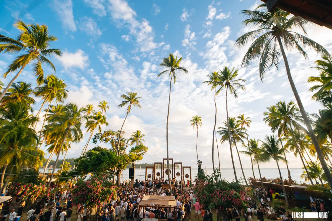 Guia-das-Vibez--Saiba-tudo-sobre-o-Réveillon-Carneiros-festa