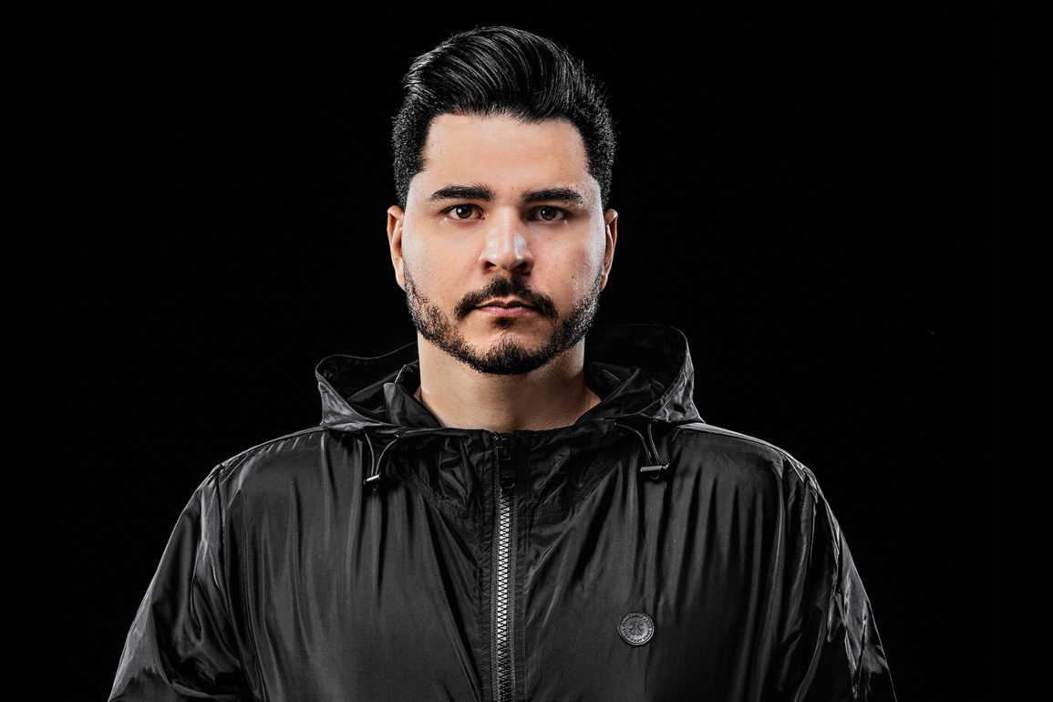 Doozie-aproveita-tour-nos-EUA-e-produz-Tech-House-inspirado-nas-pistas,-que-é-lançado-pela-Endless-