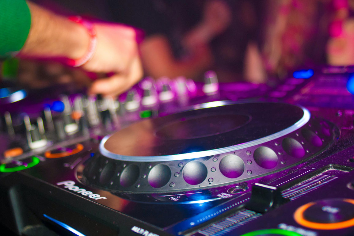 Músicos-sentem-que-não-podem-divulgar-suas-deficiências-não-visíveis,-segundo-estudo-recente