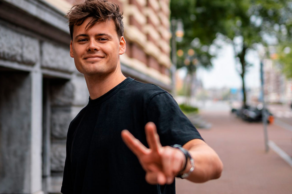 Mike-Williams-anuncia-cancelamento-de-turnê-e-pausa-na-carreira