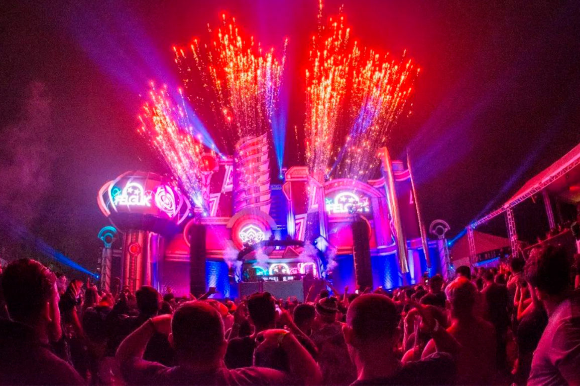 Flowers-anuncia-Breaking-Beattz,-Gabe,-Ghost-Rider-e-mais-para-edição-open-bar-de-17-anos