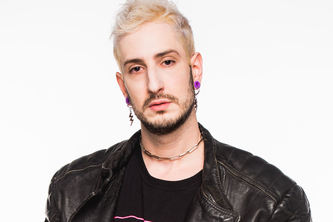 Após-final-de-ciclo-com-EP-'Trauma-Bond'-Flakkë-revela-nova-identidade-do-projeto