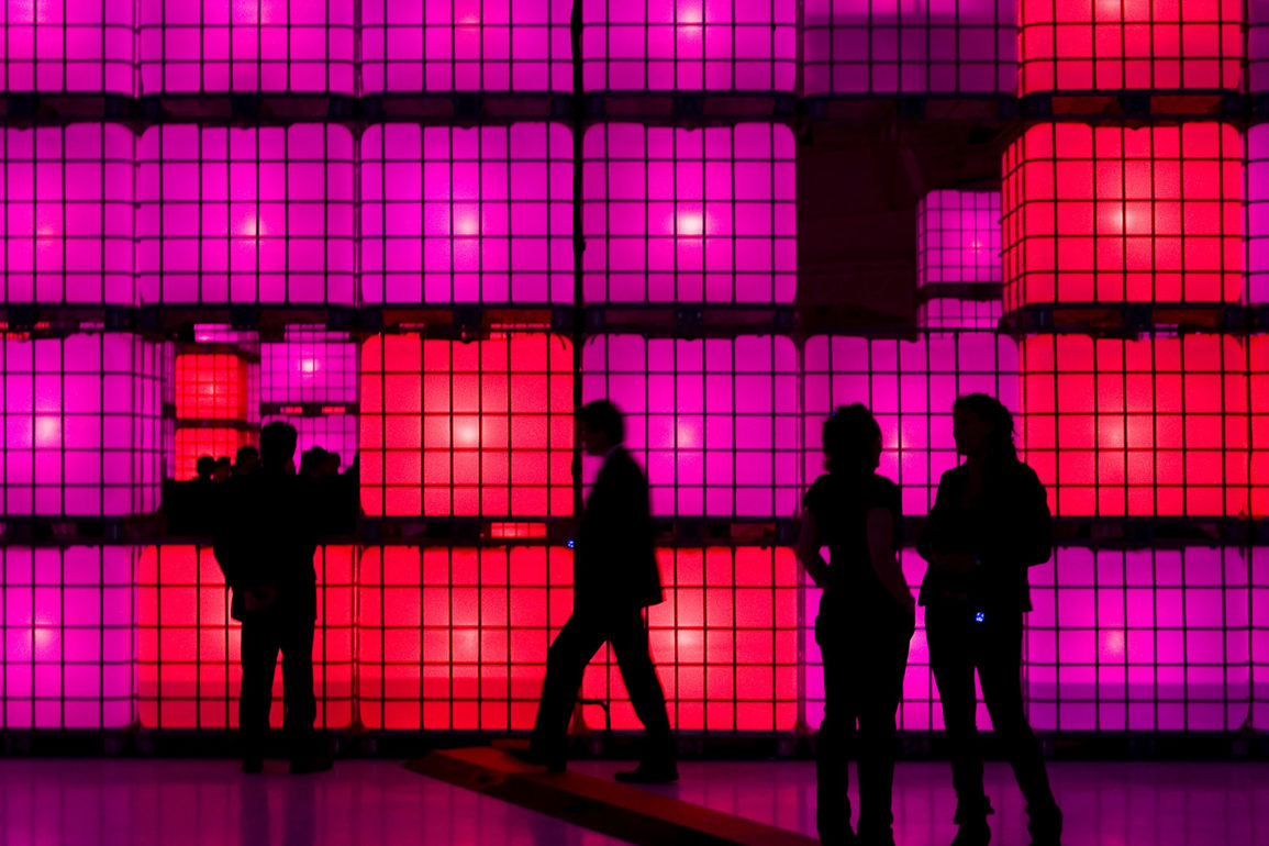 De-Berlin,-kubik,-instalação-de-arte-que-mistura-música-e-evento,-retorna-ao-Brasil