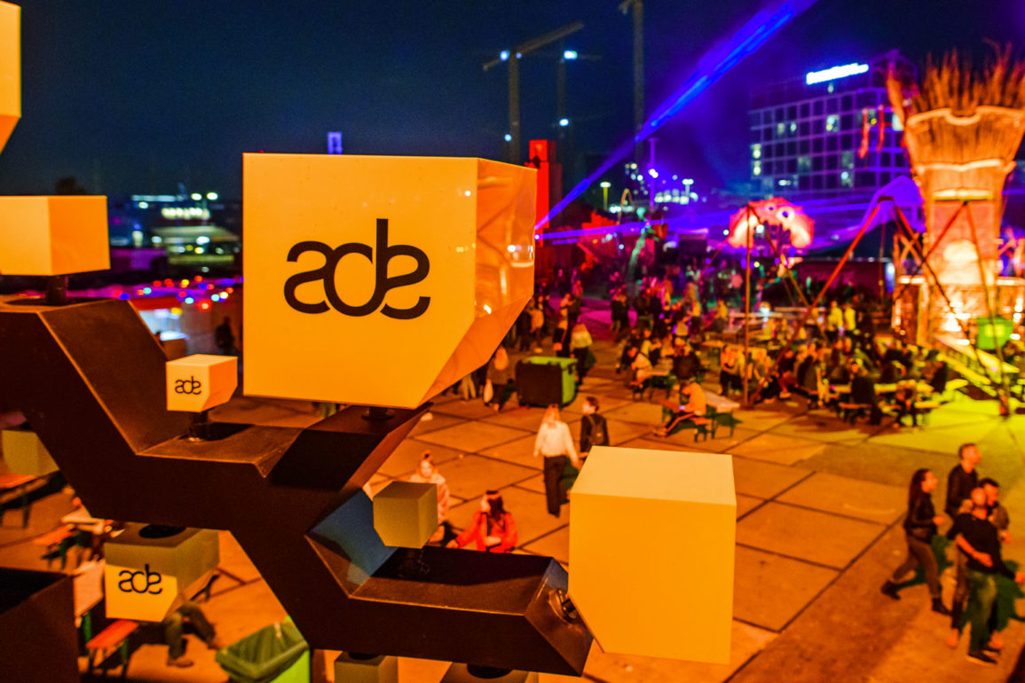 ADE-apresenta-programa-de-conferencias-com-Hardwell-Peggy-Gou-Martin-Garrix-Richie-Hawtin-Nastia-e-mais ADE-apresenta-programa-de-conferencias-com-Hardwell-Peggy-Gou-Martin-Garrix-Richie-Hawtin-Nastia-e-mais