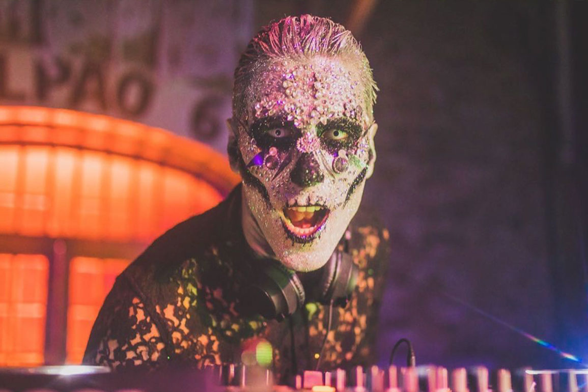 Castro-Halloween-com-Claptone-e-convidados-especiais-acontece-no-proximo-sabado-dia-15-de-outubro-em-Sao-Paulo Castro-Halloween-com-Claptone-e-convidados-especiais-acontece-no-proximo-sabado-dia-15-de-outubro-em-Sao-Paulo