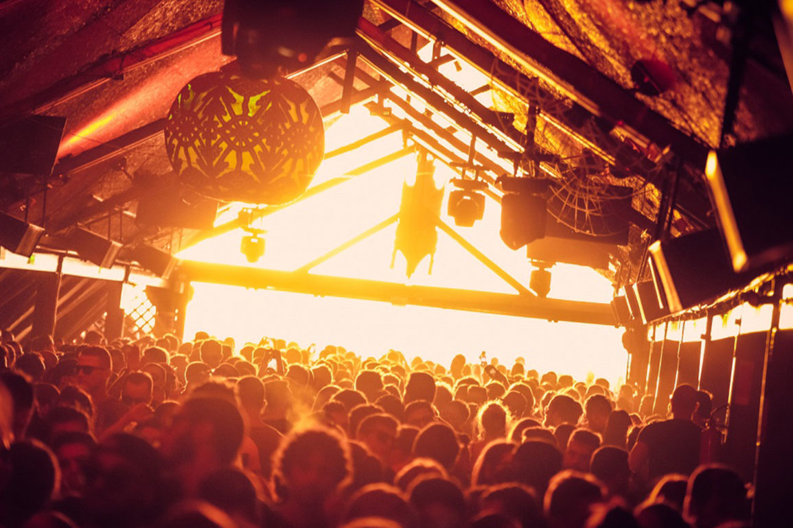 Conheça-a-programação-de-festas-do-Warung-Beach-Club-em-comemoração-aos-seus-20-anos