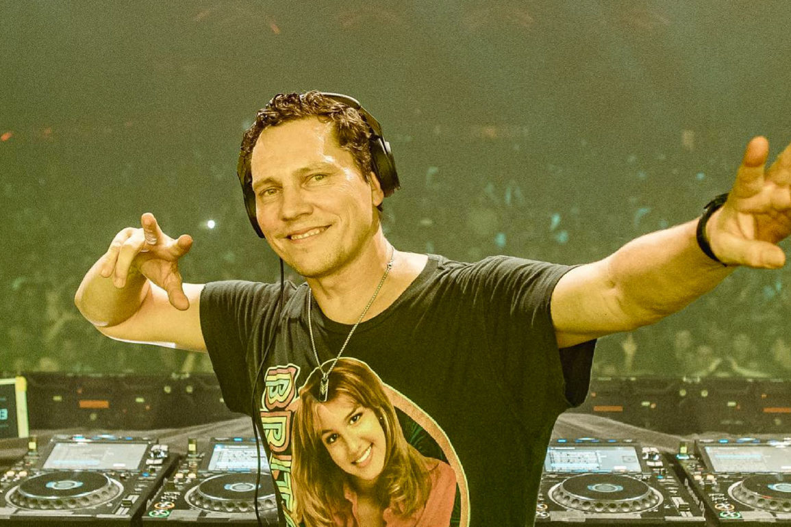 Tiesto-inclui-Brasil-em-turne-e-fara-duas-apresentacoes-no-pais-confira-datas