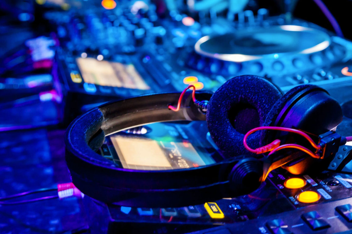 Datafolha-Musica-Eletronica-e-um-dos-estilos-menos-ouvido-entre-os-jovens