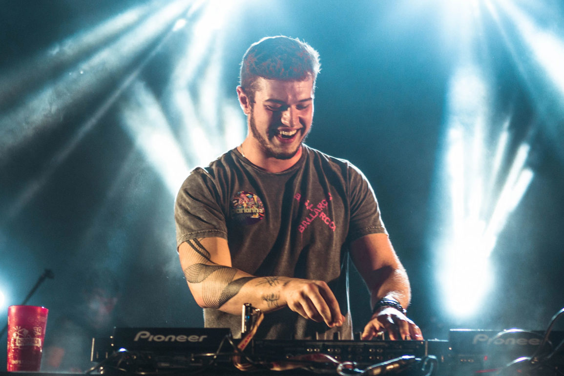 DJ-e-produtor-catarinense-ZARAK-fala-sobre-paixões-intensas-em-'Over-You'