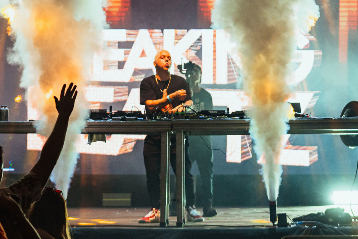 Pra-ninguem-esquecer-Breaking-Beattz-solta-o-set-em-video-da-apresentacao-no-Blackartel-Festival