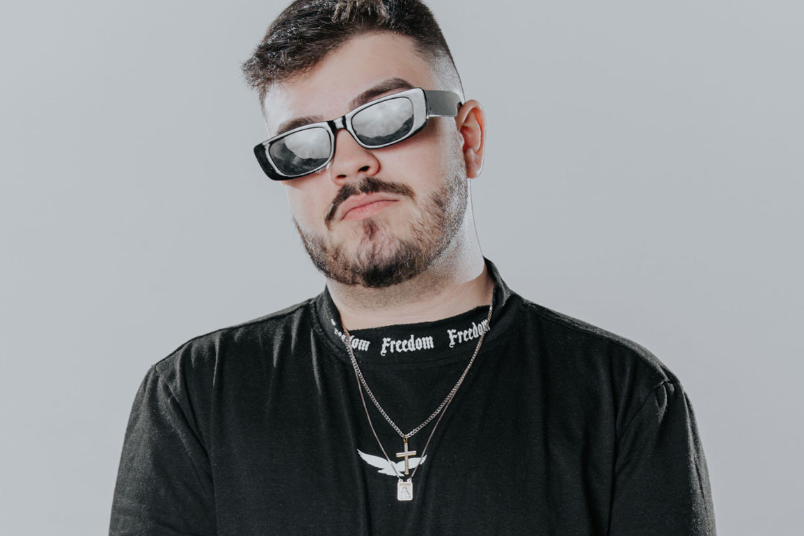 Moonphazes-apresenta-novo-som-e-fala-das-conquistas-de-sua-carreira-como-DJ-e-produtor Moonphazes-apresenta-novo-som-e-fala-das-conquistas-de-sua-carreira-como-DJ-e-produtor