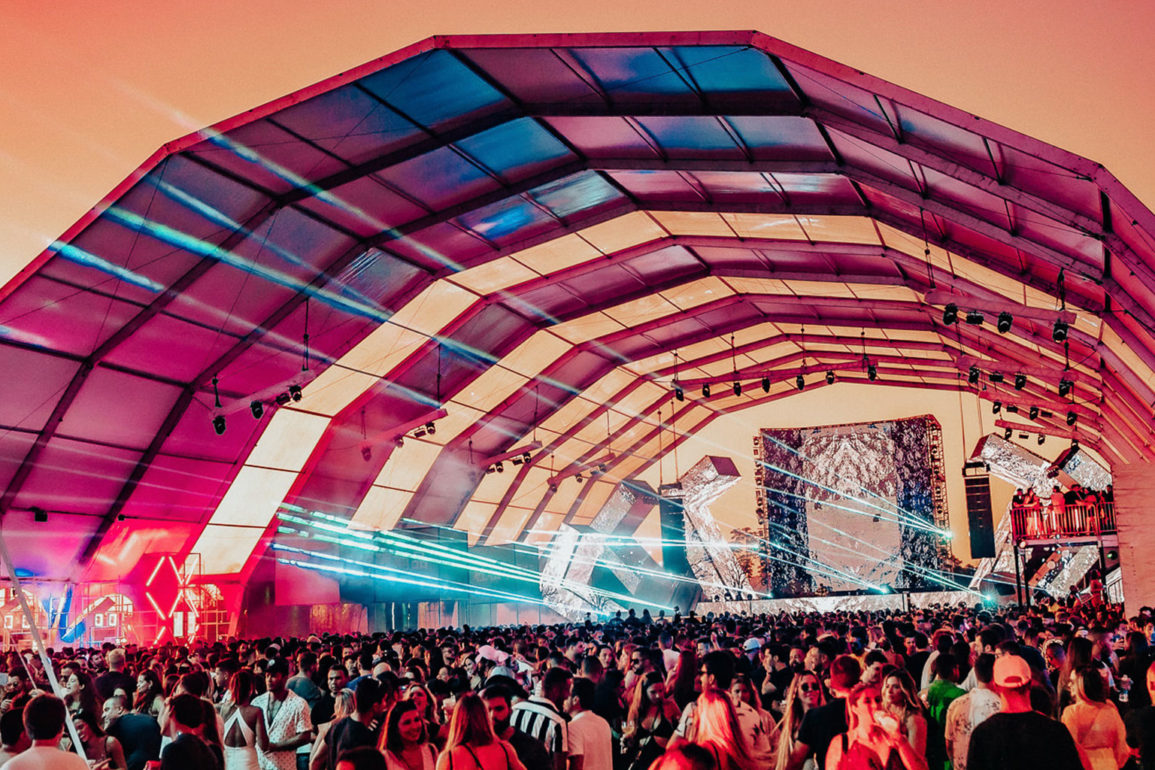 O-carnaval-na-Mandarin-Rio,-que-ocorre-no-Rio-de-Janeiro,-será-marcado-por-nomes-como-Steve-Aoki-e-KVSH