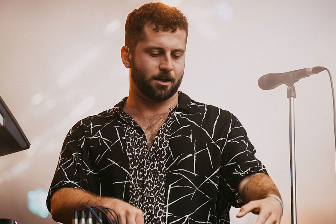 Saindo-da-curva-Conheca-mais-sobre-Elderbrook-e-seu-som