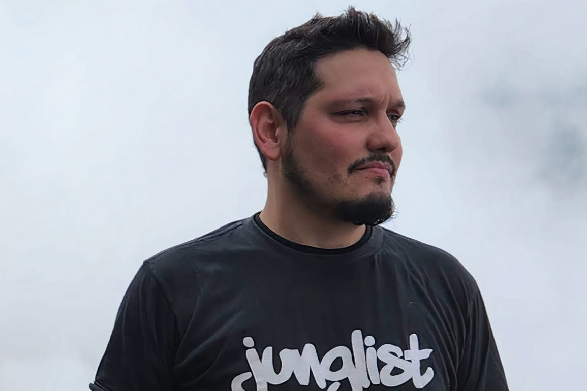 Conheça Dropflow, DJ e produtor que une Drum and Bass e House Music à sonoridades dos anos 90 e 2000