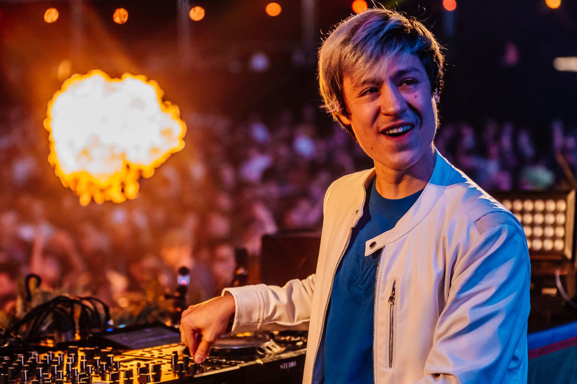 Liu-faz-turnê-mundial-por-16-países-e-estreia-no-Ushuaïa-Ibiza,-a-convite-de-Martin-Garrix- Liu-faz-turnê-mundial-por-16-países-e-estreia-no-Ushuaïa-Ibiza,-a-convite-de-Martin-Garrix-