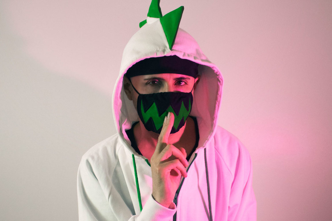 Saiba-como-o-DJ-e-produtor-TSAS---The-Strange-Algorithm-Series,-está-trazendo-uma-nova-identidade-para-a-música-eletrônica-portuguesa Saiba-como-o-DJ-e-produtor-TSAS---The-Strange-Algorithm-Series,-está-trazendo-uma-nova-identidade-para-a-música-eletrônica-portuguesa