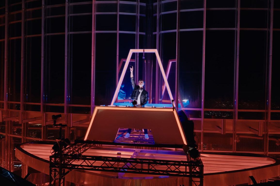 UNTOLD-e-Armin-van-Buuren-batem-recordes-mundiais-com-performance-historica-em-Dubai-Assista-agora UNTOLD-e-Armin-van-Buuren-batem-recordes-mundiais-com-performance-historica-em-Dubai-Assista-agora