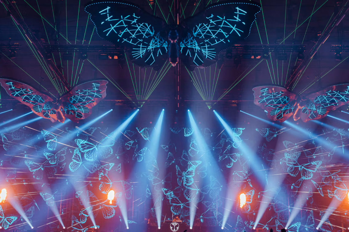 Tomorrowland-Brasil-2023-mergulhe-na-magia-do-palco-Essence-By-Beck-s-com-os-DJs-do-primeiro-dia-de-Tomorrowland-Brasil