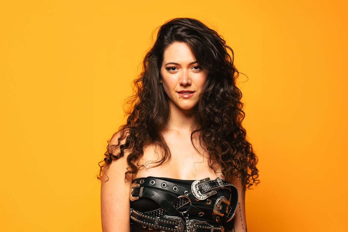 Carol-Favero-estreia-com-pé-direito-na-Love-Sessions--confira-os-melhores-momentos! Carol-Favero-estreia-com-pé-direito-na-Love-Sessions--confira-os-melhores-momentos!