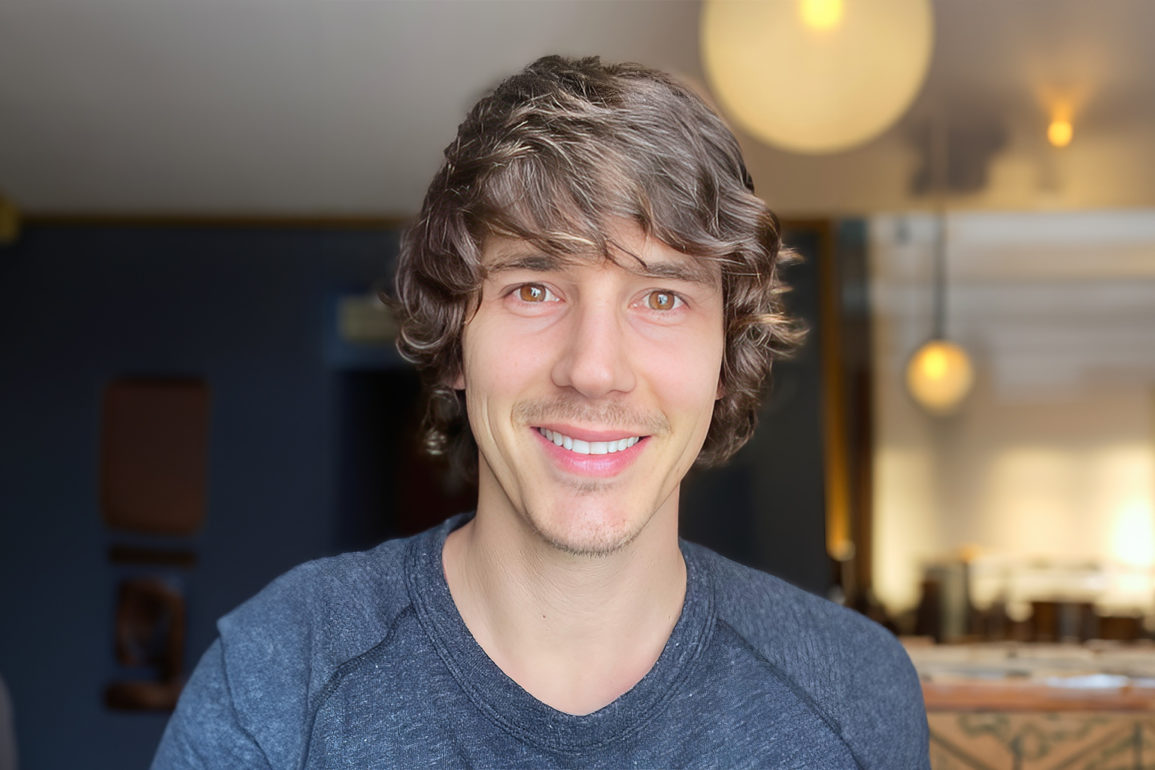 Entrevista-com-Mika-Nesseroff-da-Defected-Records;-Criatividade-e-Inteligência-Artificial Entrevista-com-Mika-Nesseroff-da-Defected-Records;-Criatividade-e-Inteligência-Artificial