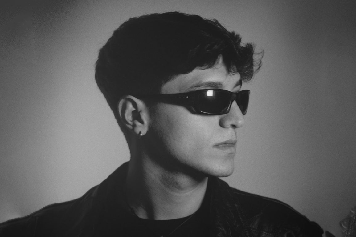 Antonio-Memoli-artista-italiano-desbravando-novos-territorios-entre-House-e-Minimal