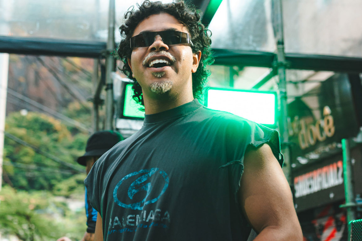 DIRETAMENTE-DA-FAVELA!-Assista-ao-volume-4-do-Summer-All-Day-de-Victor-Lou