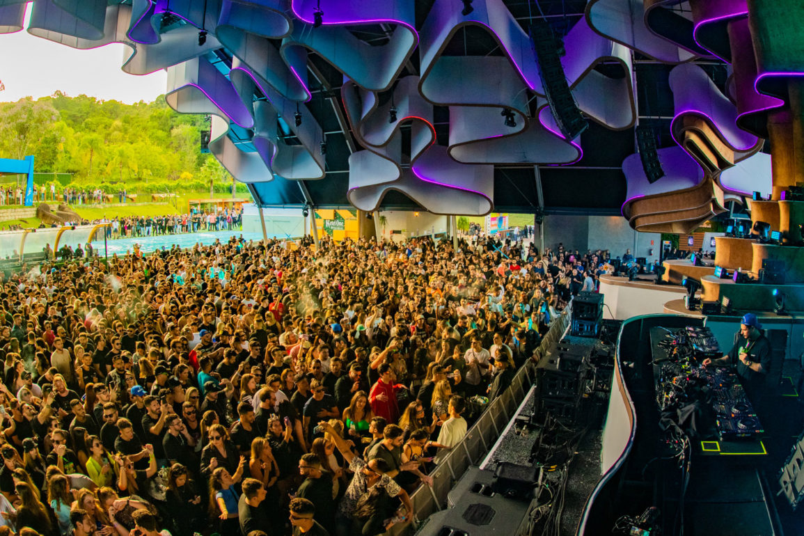 Laroc-Club-divulga-duas-edicoes-de-Vintage-Culture-em-janeiro