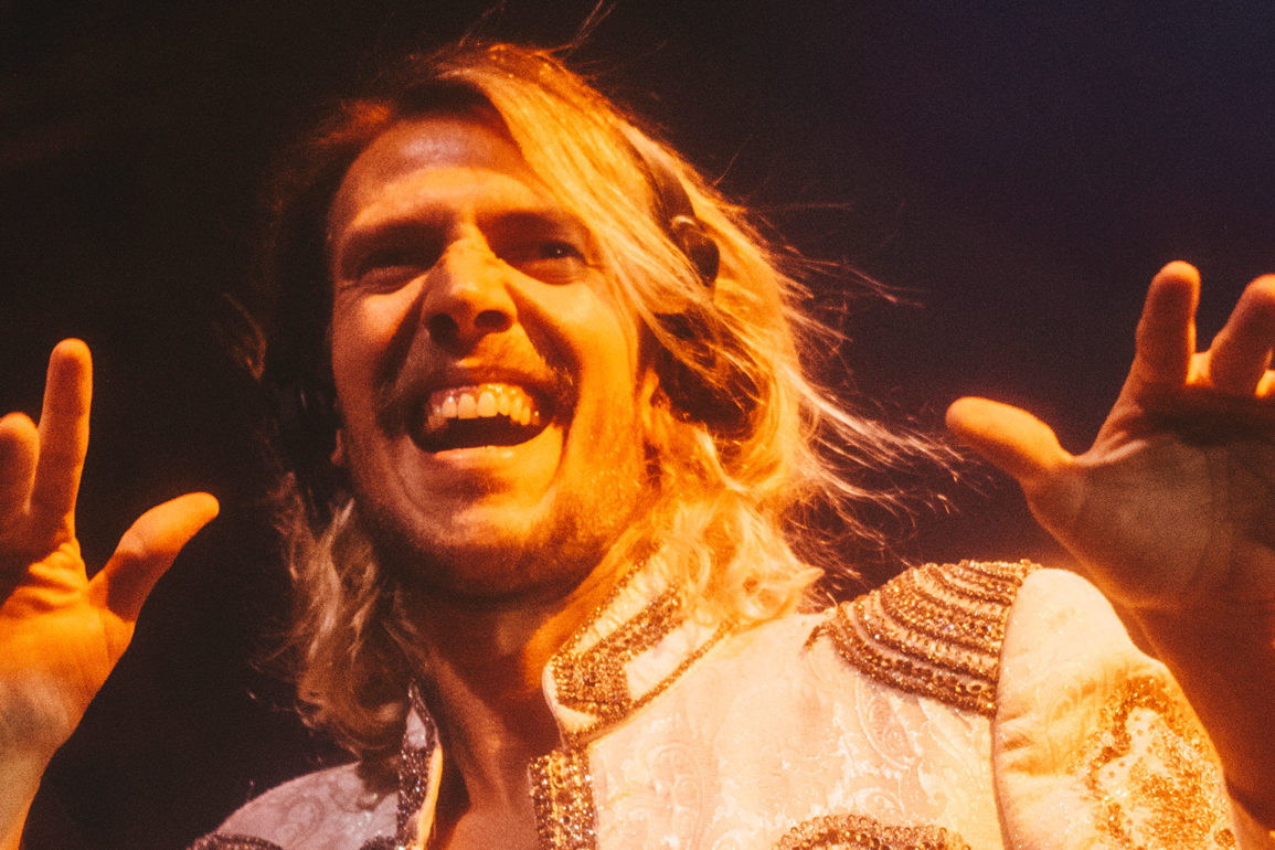 JACKSON, O PRIMEIRO BRASILEIRO A TOCAR NA NO ART JACKSON, O PRIMEIRO BRASILEIRO A TOCAR NA NO ART