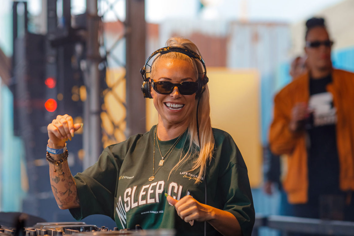 Warehouse-traz-as-estrelas-Sam-Divine-e-Melon-Bomb,-da-Defected-Records,-direto-de-Ibiza,-como-headliners-da-sua-próxima-edição Warehouse-traz-as-estrelas-Sam-Divine-e-Melon-Bomb,-da-Defected-Records,-direto-de-Ibiza,-como-headliners-da-sua-próxima-edição