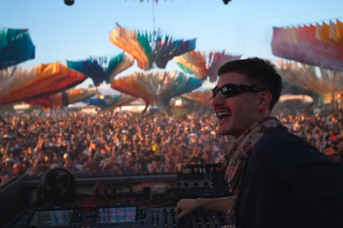 Boletim-VibezNews-002--Set-do-Beltran-no-Coachella-Acaoo-do-Dubdogz-para-ajudar-o-RS-Tomorrowland-Belgica-anuncia-line-up-por-palcos-Alesso-lanca-projeto-de-Deep-House Boletim-VibezNews-002--Set-do-Beltran-no-Coachella-Acaoo-do-Dubdogz-para-ajudar-o-RS-Tomorrowland-Belgica-anuncia-line-up-por-palcos-Alesso-lanca-projeto-de-Deep-House