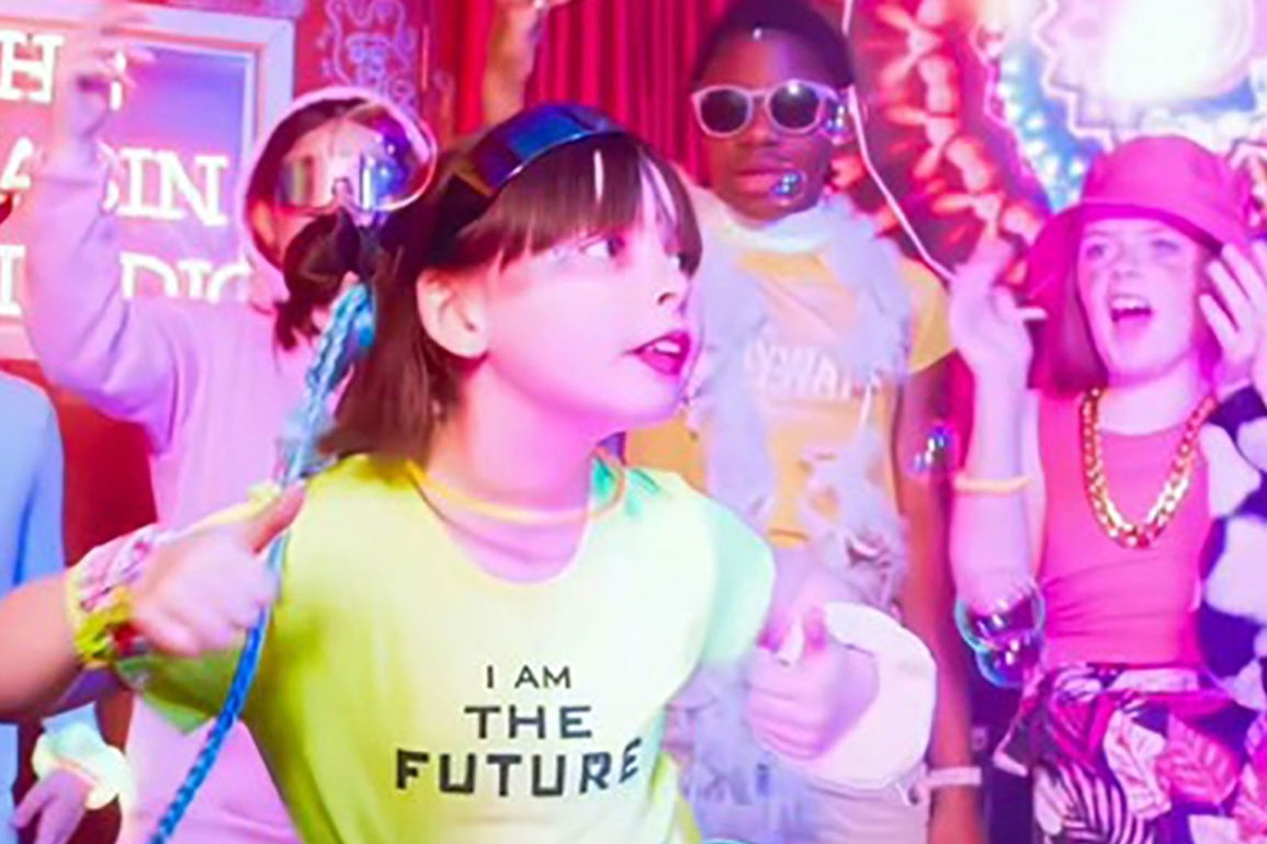 Grupo-de-criancas-irlandesas-viraliza-com-faixa-de-Drum-Bass-The-Spark Grupo-de-criancas-irlandesas-viraliza-com-faixa-de-Drum-Bass-The-Spark