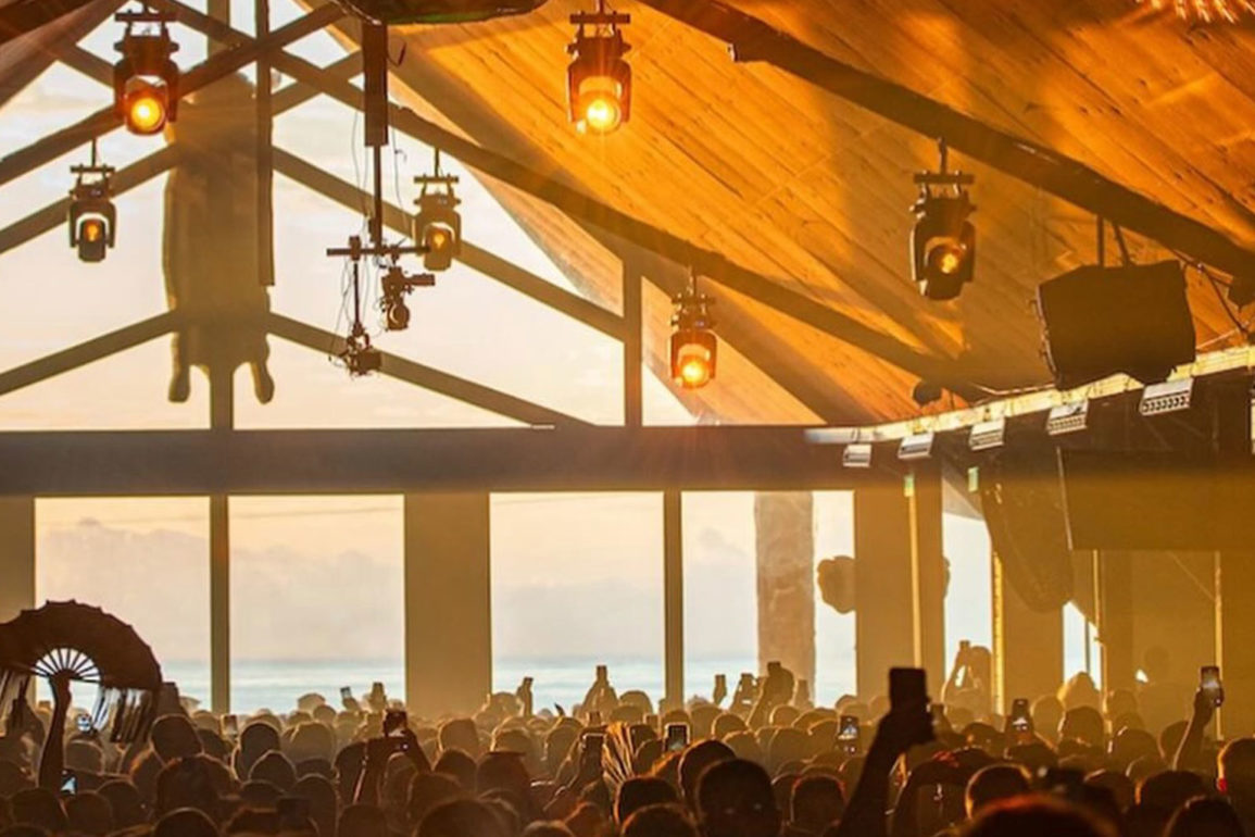 Warung-Beach-Club-anuncia-programacao-completa-de-maio-a-julho