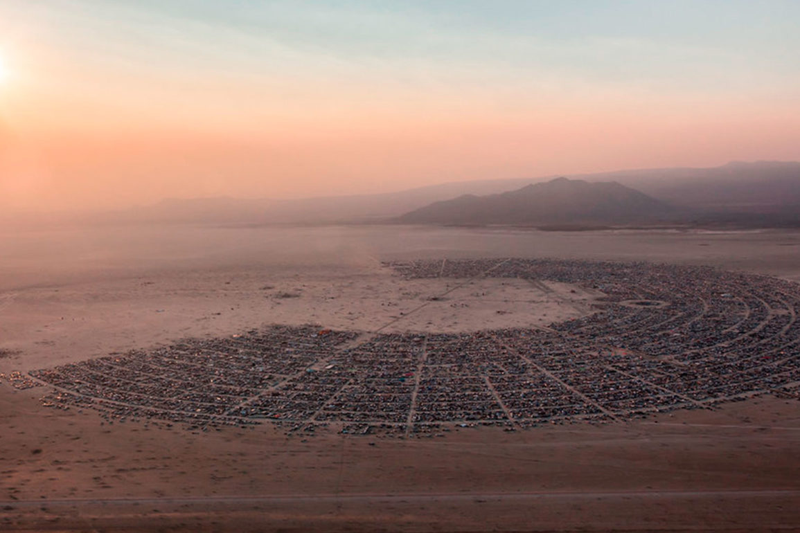 Mulher-de-39-anos-e-encontrada-morta-no-primeiro-dia-do-Burning-Man-2024 Mulher-de-39-anos-e-encontrada-morta-no-primeiro-dia-do-Burning-Man-2024