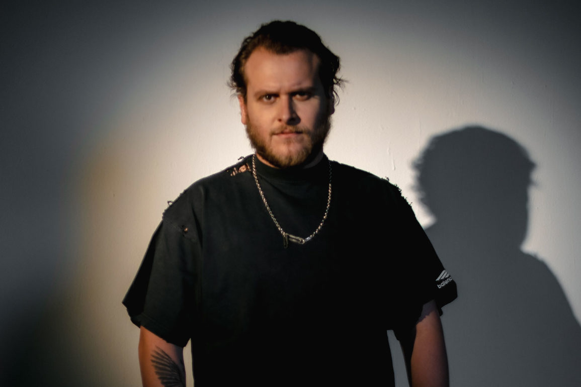 Bruno-Martini-revitaliza-clássico-dos-anos-2000-com-'Set-Me-Free'