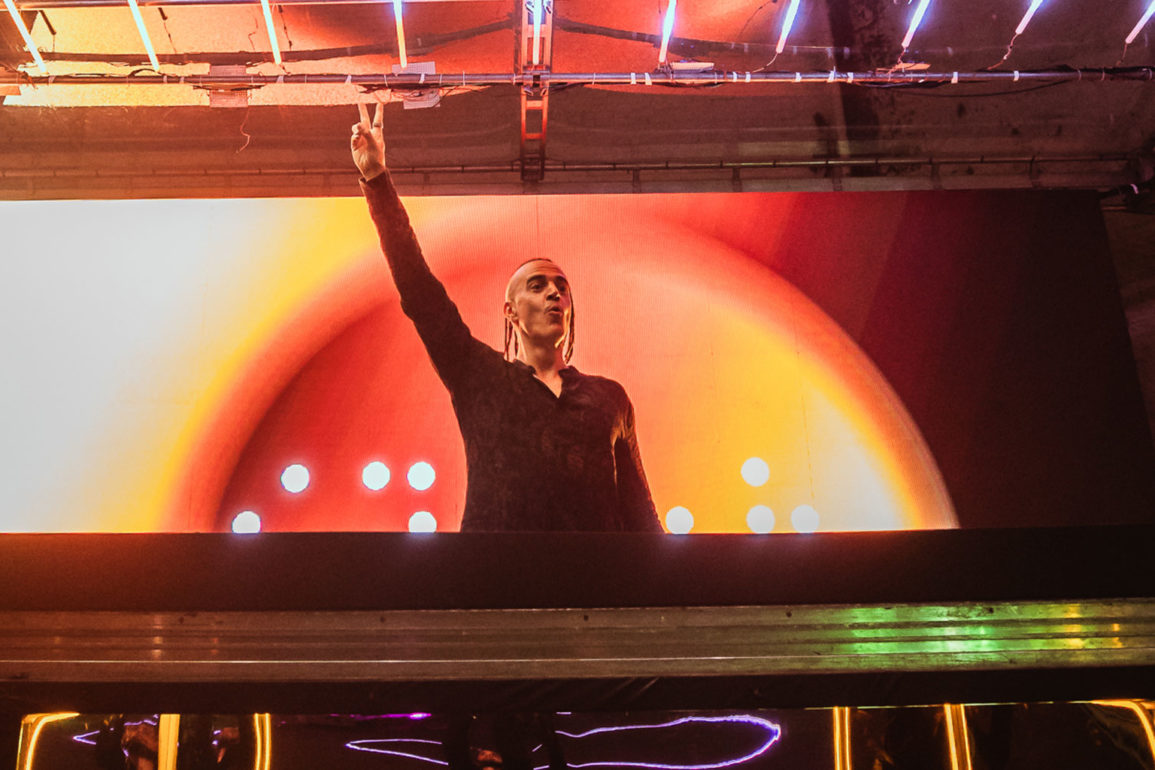 Dre-Guazzelli-lança-'O-Seu-Lugar'-e-celebra-a-conexão-profunda-criada-no-seu-evento,-a-inner-multi.art Dre-Guazzelli-lança-'O-Seu-Lugar'-e-celebra-a-conexão-profunda-criada-no-seu-evento,-a-inner-multi.art