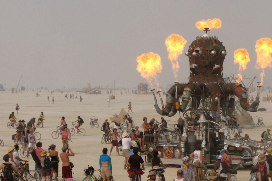 CEO-do-Burning-Man-pede-ajuda-para-garantir-realizacao-do-evento-a-longo-prazo