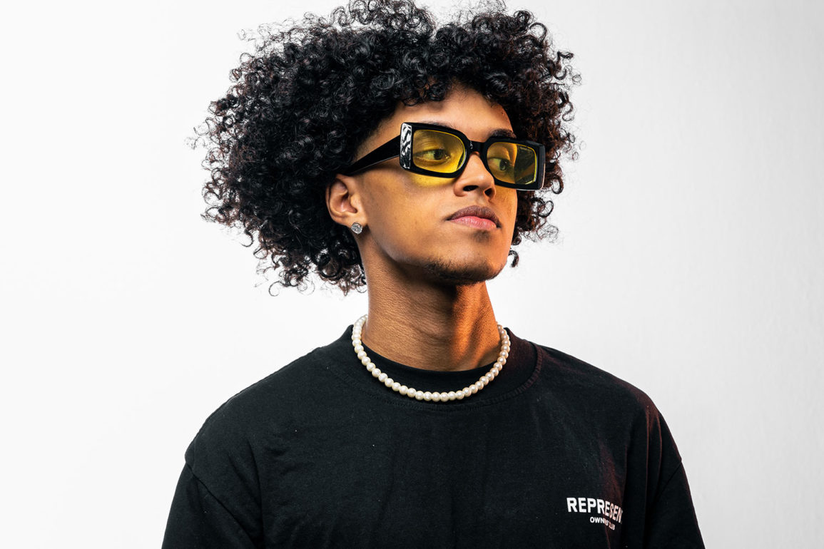 De-jovem-sonhador-da-periferia-paulista-à-expoente-do-afro-house-no-Tomorrowland;-conheça-Riascode-e-seu-novo-EP-“We-All-Deserve-God's-Blessings”,-aposta-da-gravadora-brasileira-Dawn-Patrol De-jovem-sonhador-da-periferia-paulista-à-expoente-do-afro-house-no-Tomorrowland;-conheça-Riascode-e-seu-novo-EP-“We-All-Deserve-God's-Blessings”,-aposta-da-gravadora-brasileira-Dawn-Patrol